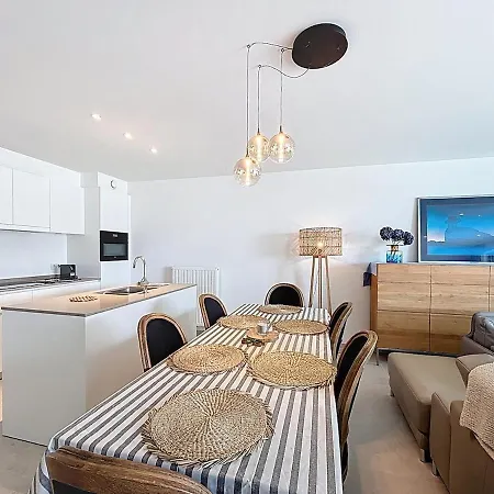 Flat Sky Harbour 104 - أوستيند