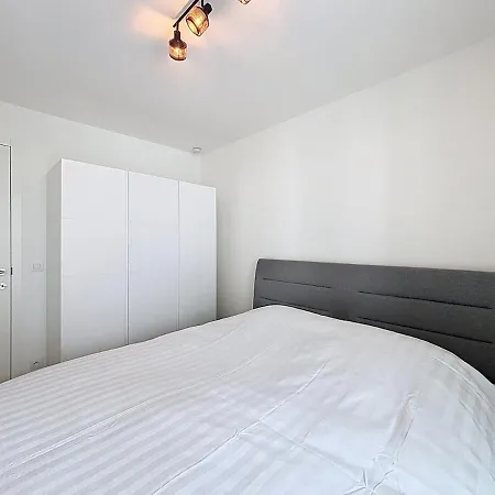 Flat Sky Harbour 104 - Οστένδη